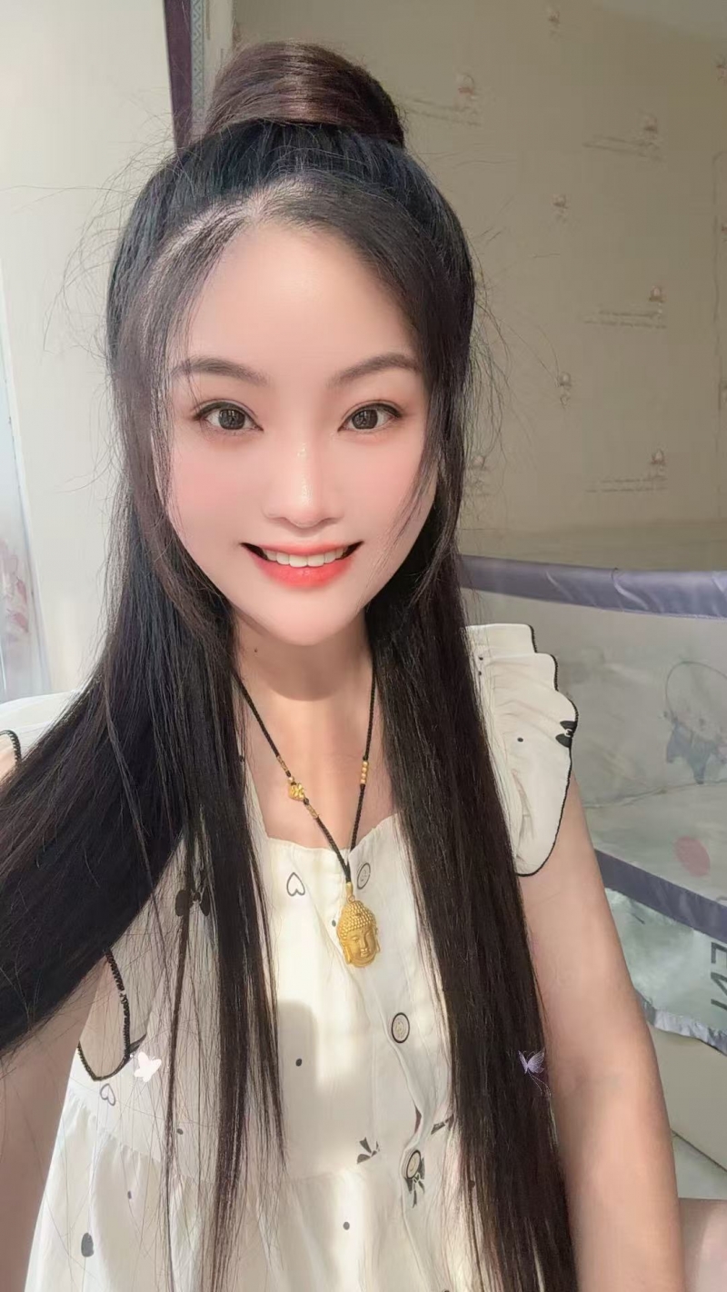 鲁女士